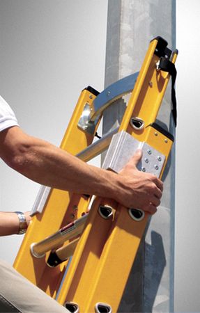GORILLA POLE-MOUNT FITS TO F/GLASS EXTENSION LADDERS 